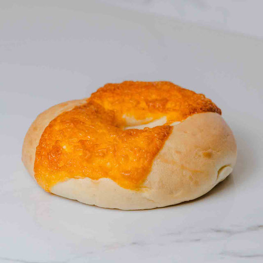 Cheddar Cheese Bagels (4 Pack)